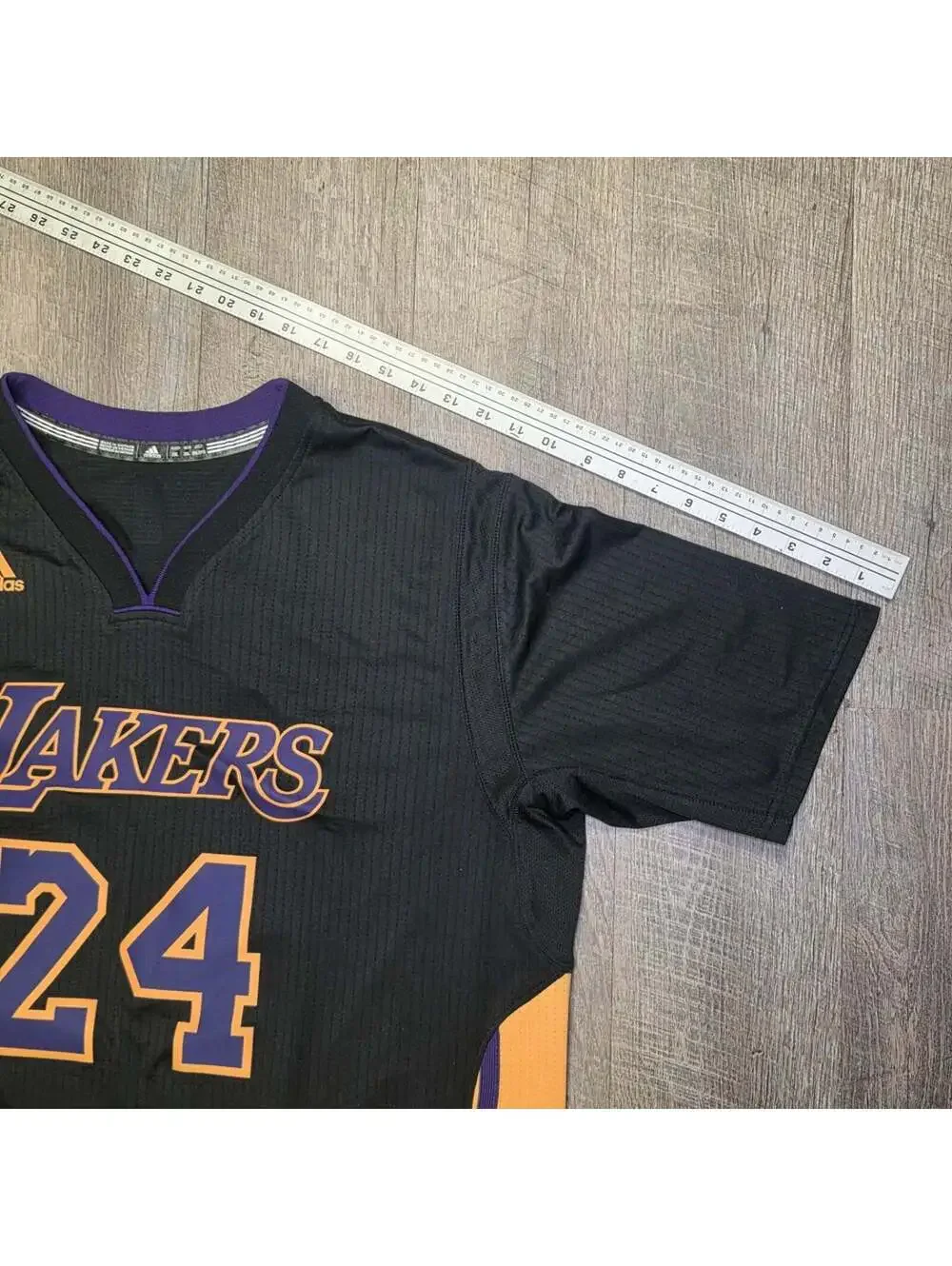 Kobe Bryant Hollywood Nights Lakers Adidas black sleeve Jersey Medium mamba NWOT
